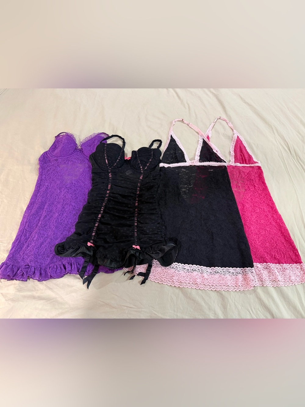 Victoria’s Secret lingerie lot — 4 pieces total- intimates